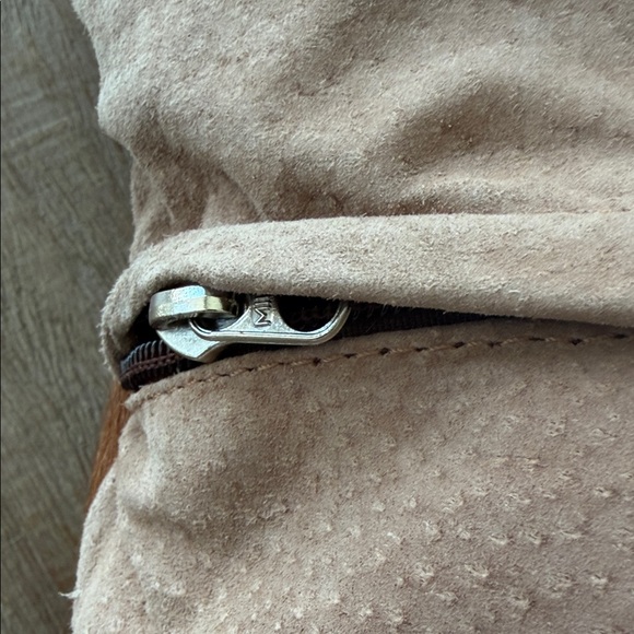 Cowhide Pattern Throw Pillow - Picture 4 of 5